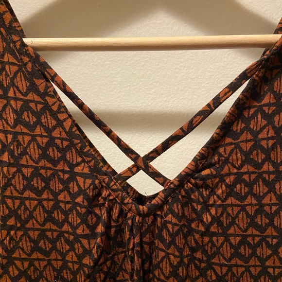 Soft & Cozy Apt. 9 Top w/ front X Detail - Picture 3 of 5